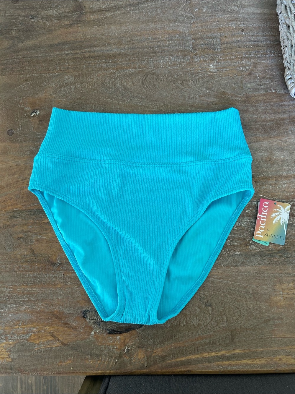 NWT Pacifica High-Wasted Bottoms - Picture 5 of 9